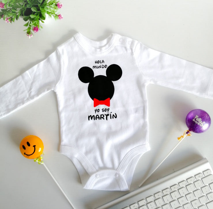 Body MICKEY - HOLA MUNDO... (Frase)