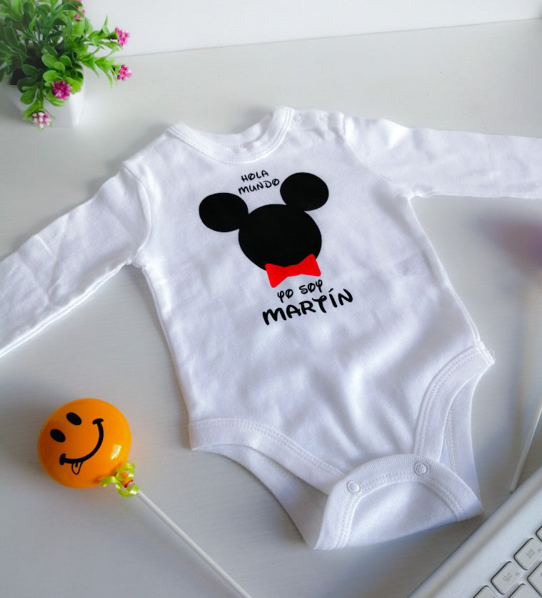 Body MICKEY - HOLA MUNDO... (Frase)