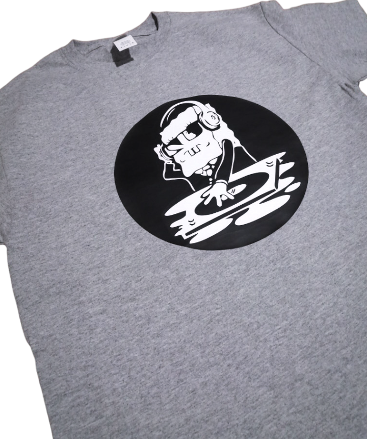 Camiseta BOB ESPONJA DJ