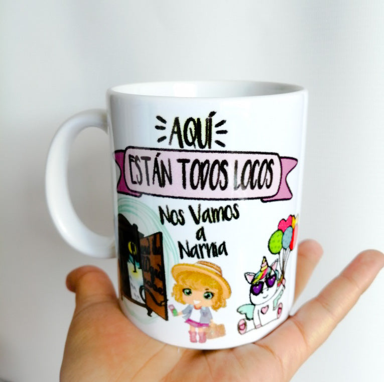 Mug AQUÍ ESTÁN TODOS LOCOS... (Frase)