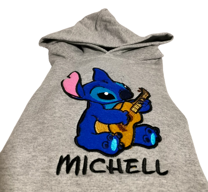 Buzo STITCH CON UKULELE (Nombre)