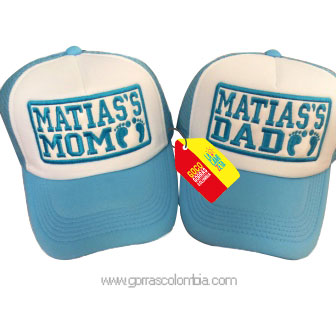 Gorras HUELLAS - MOM Y DAD DE... (Nombre)