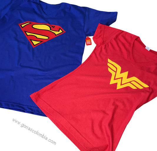 Camiseta SUPERMAN / MUJER MARAVILLA