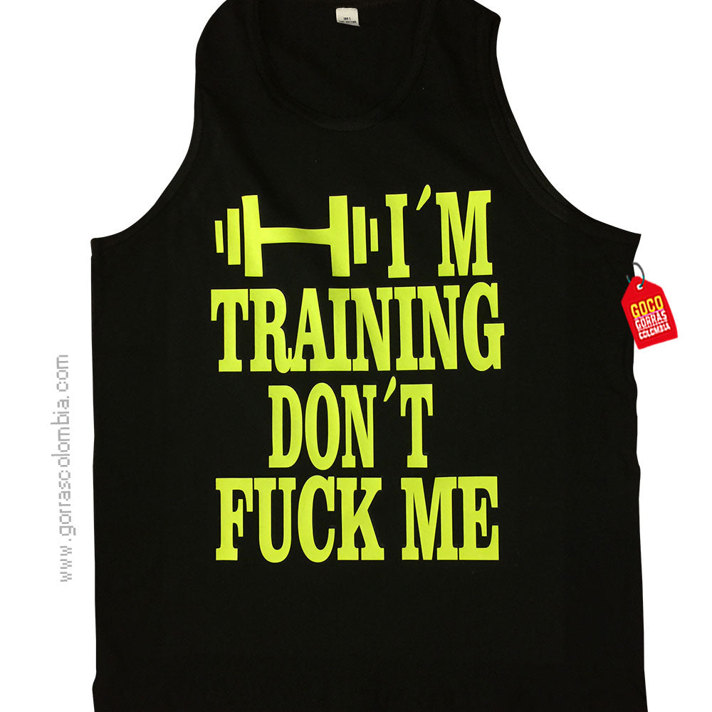 Esqueleto I´M TRAINING DON´T FUCK ME