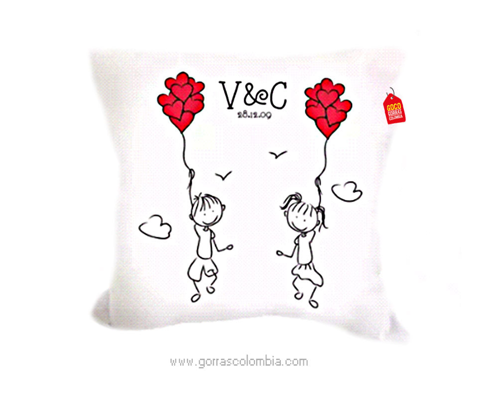 Cojín PAREJA - GLOBOS DE CORAZÓN (Iniciales)