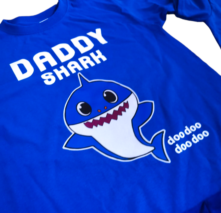 Familia Shark Doo Doo Doo Doo