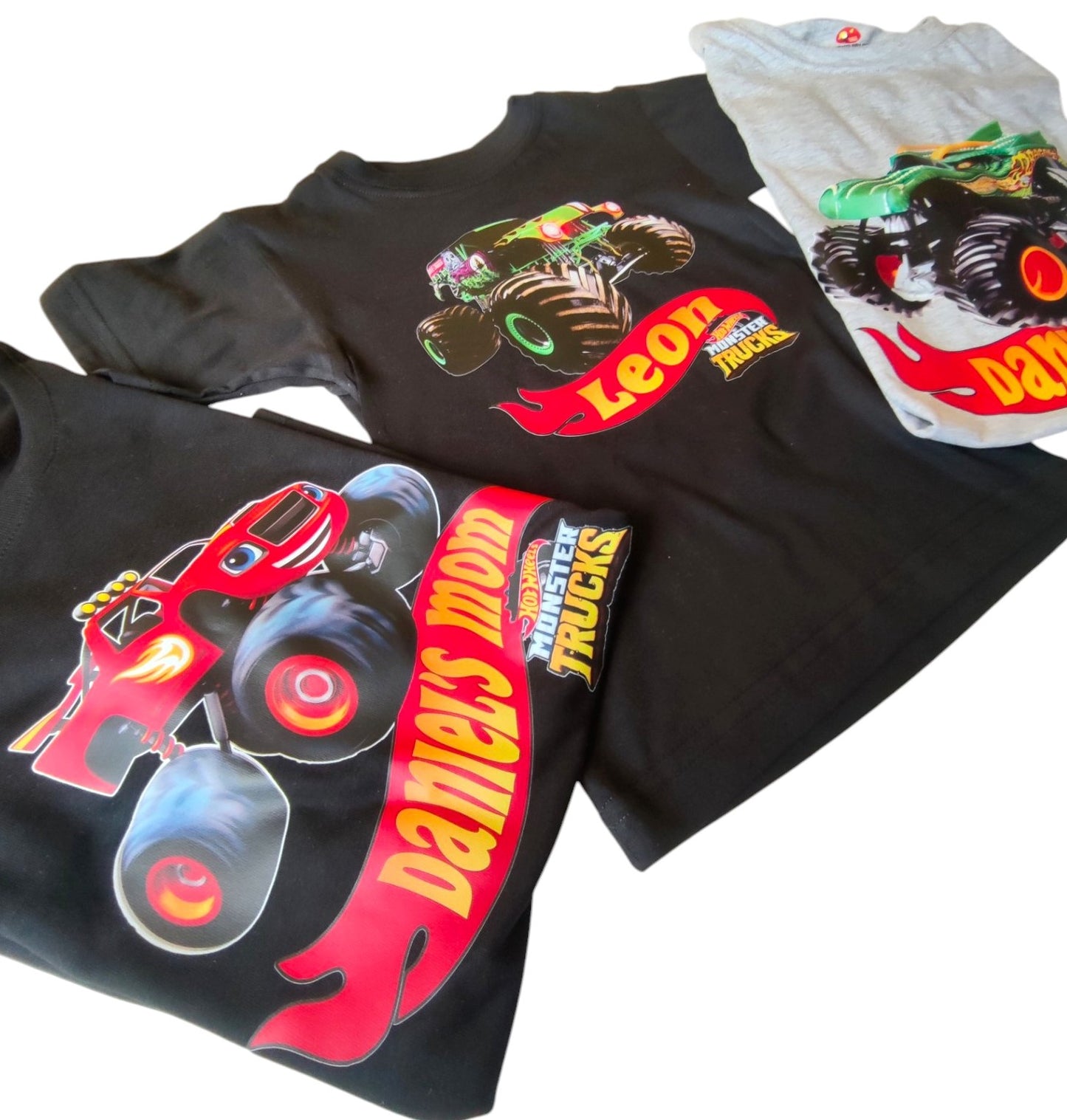 Camiseta CARRO HOT WHEELS MONSTER TRUCKS