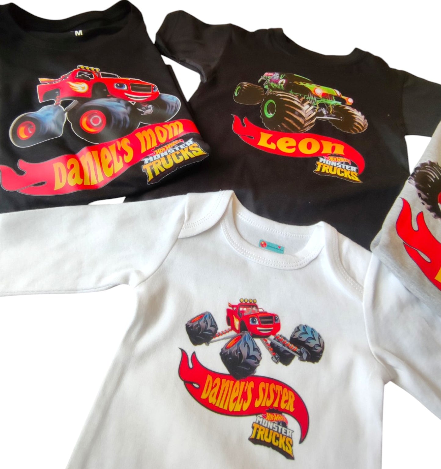 Camiseta / Body - HOT WHEELS MONSTER TRUCKS