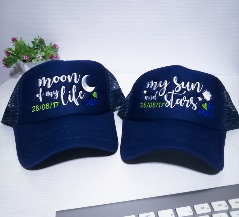 Gorras MOON OF MY LIFE - MY SUN AND STARS (Fecha-Iniciales)