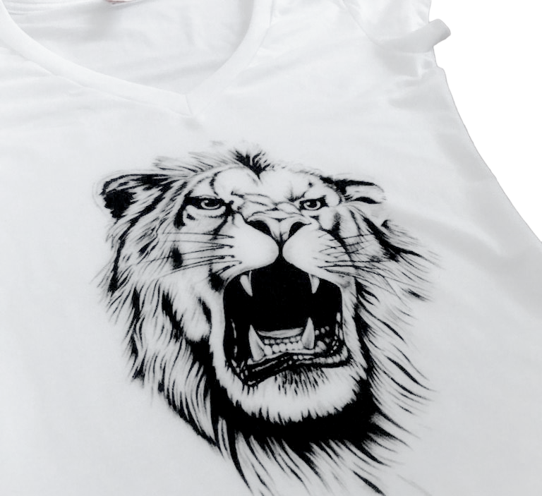 Camiseta LEÓN RUGIENDO