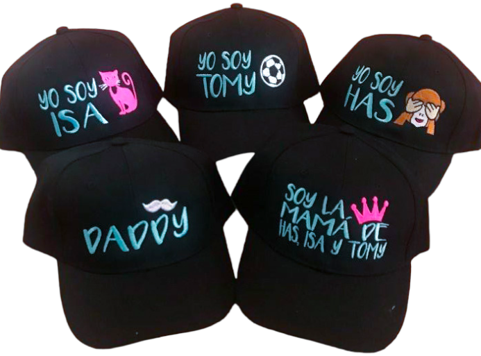 Gorras EMOJIS - DADDY, MAMÁ Y YO SOY... (Nombres)