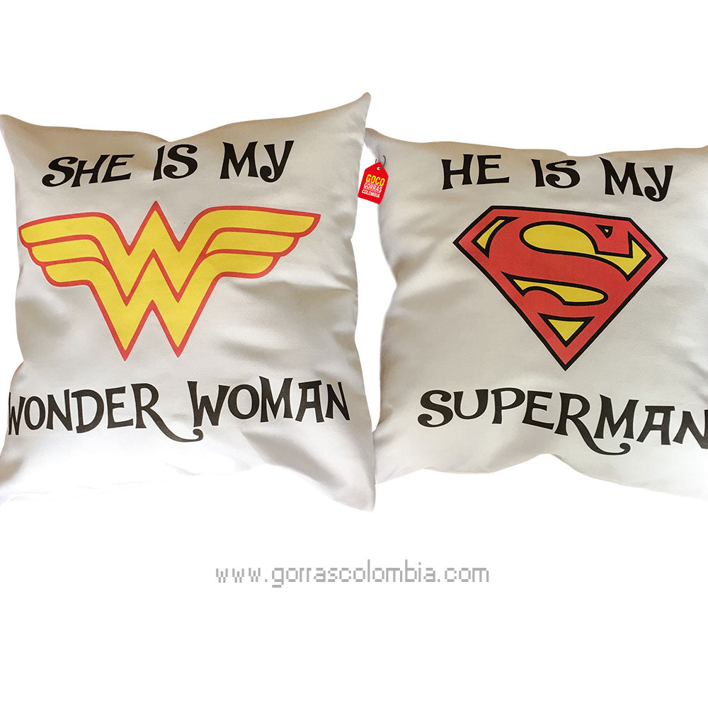 Cojín WONDER WOMAN / SUPERMAN (Frase)